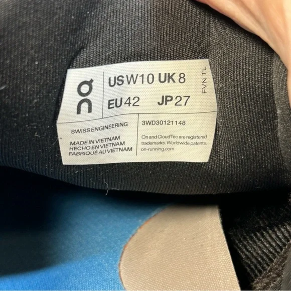 On Cloud Cloudstratus 3 Running Sneaker Women’s 10 Undyed White/Sand Orange - Picture 15 of 16